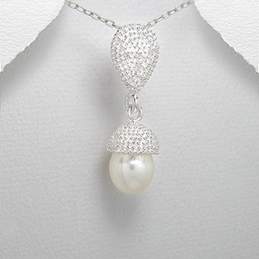 Freshwater Pearl Sterling Silver Droplet‎ Pendant with Chain